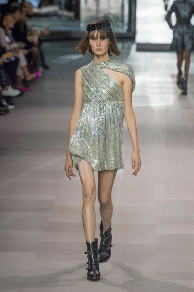 Look 59